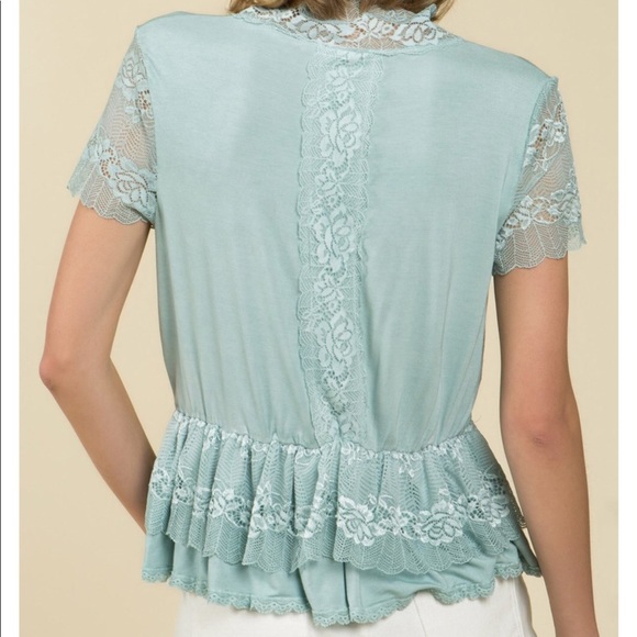 Emerald Peplum short sleeve lace detail top - Picture 4 of 7